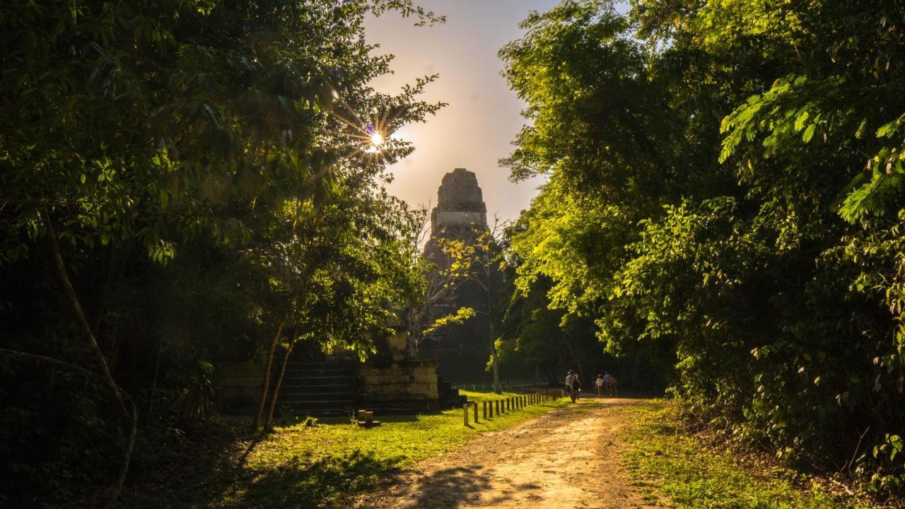 Hotel Jungle Lodge Tikal Bagian luar foto