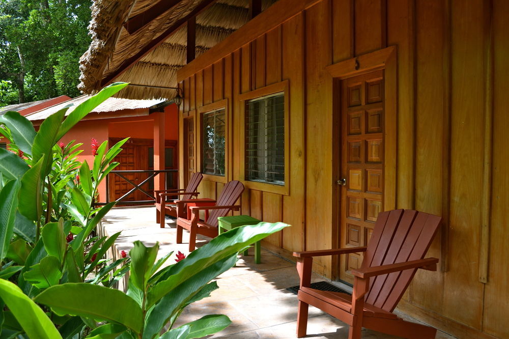 Hotel Jungle Lodge Tikal Bagian luar foto