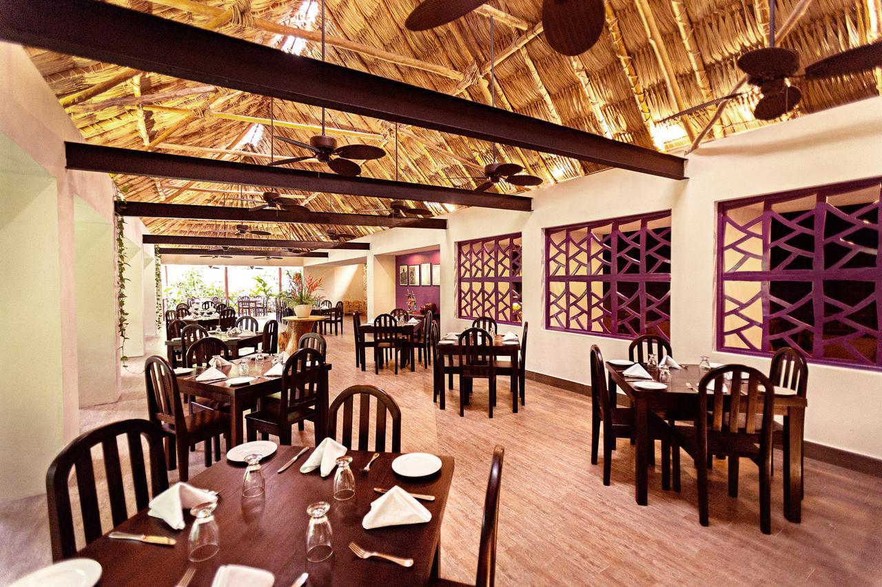 Hotel Jungle Lodge Tikal Bagian luar foto