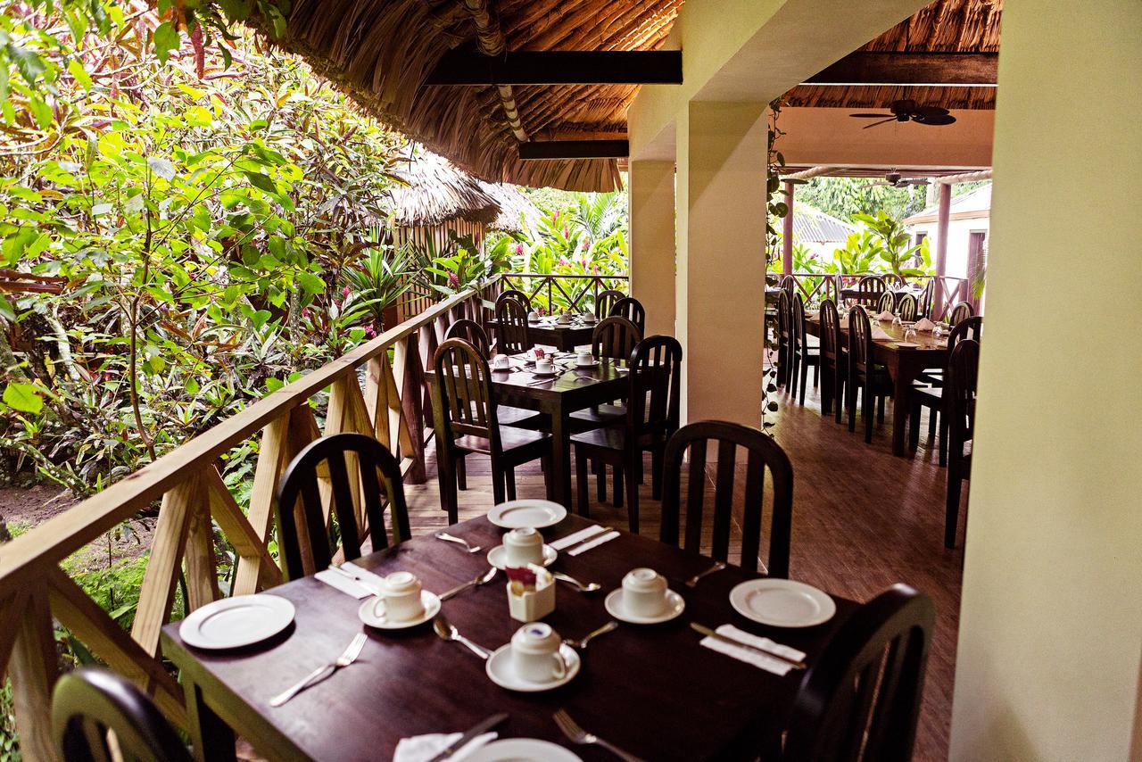 Hotel Jungle Lodge Tikal Bagian luar foto