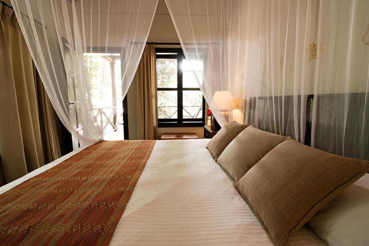 Hotel Jungle Lodge Tikal Bagian luar foto